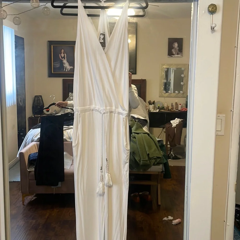 Young Fabulous & Broke White Jumpsuit For Resort West Etc - Picture 1 of 5